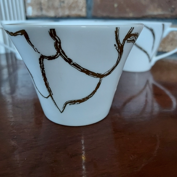 Shinepukur Gold Silver White Fine Bone China Cups Abstract Set Of 4 - Picture 2 of 11